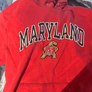 Maryland University sweatshirt